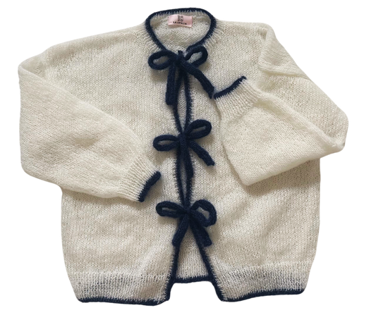 Sweter moherowy granatowy – ciepły, ręcznie robiony sweter premium
